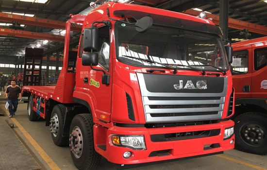 國(guó)五江淮小三軸挖機(jī)平板車