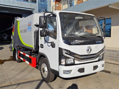 東風(fēng)D6  7.5立方壓縮垃圾車CL5070ZYS6AQC